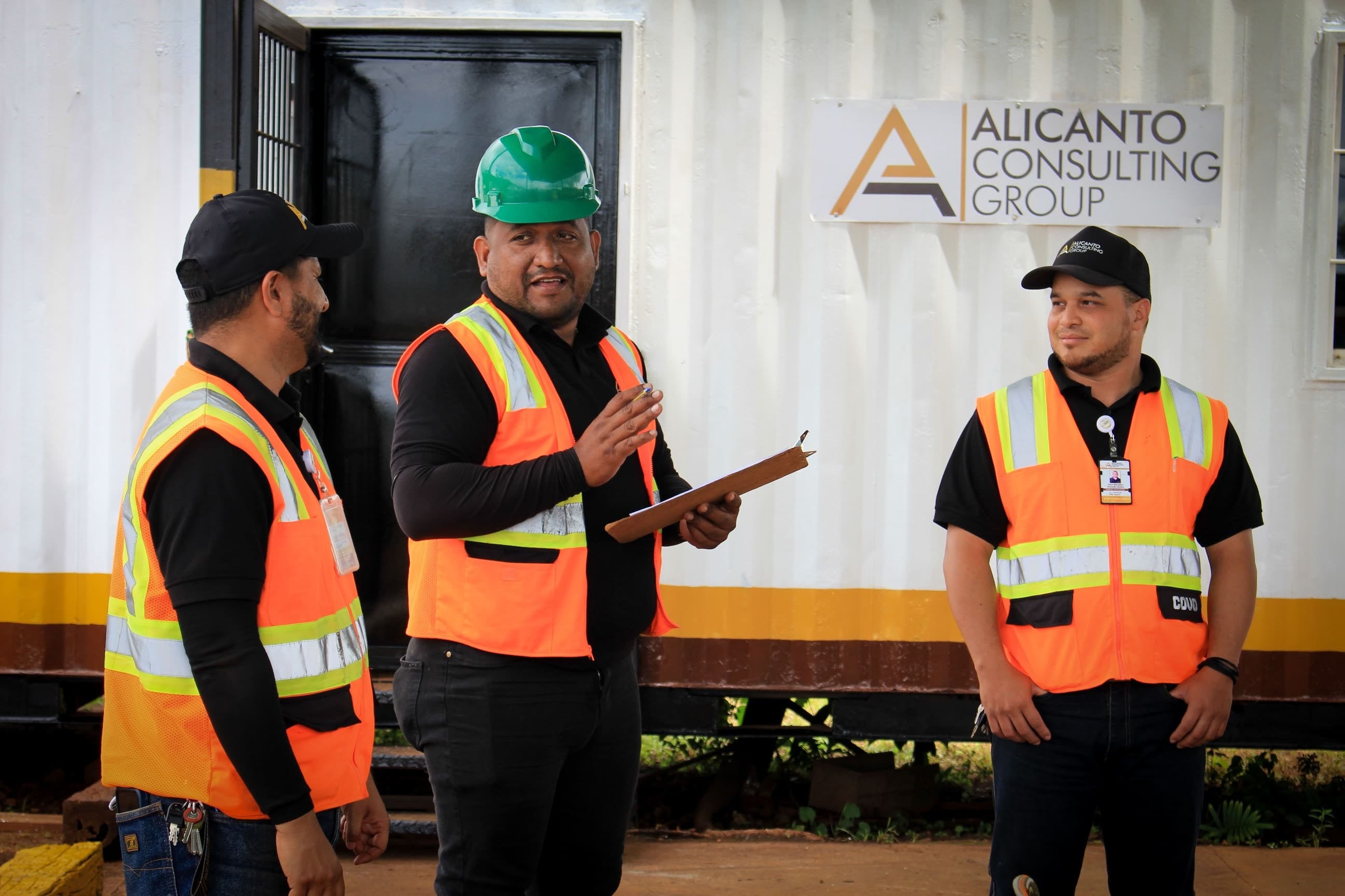 Desarrollo de alianzas estratégicas para suministro y fabricación de equipos y repuestos de carga y elevación